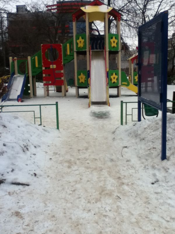На площадке