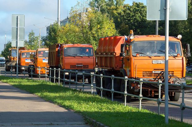 Парад коммунальной техники прошел в Подольске