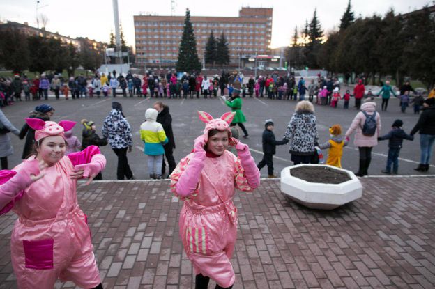 Фестиваль новогодних персонажей