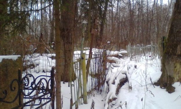 Старое кладбище
