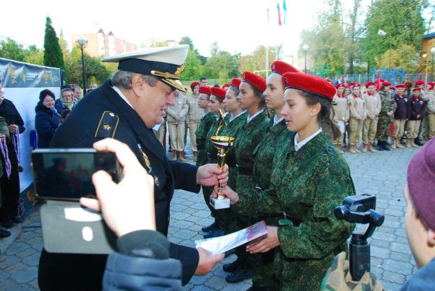 «Девушки в погонах» 