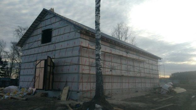 Благотворительный детский конный клуб ищет средства на постройку конюшни