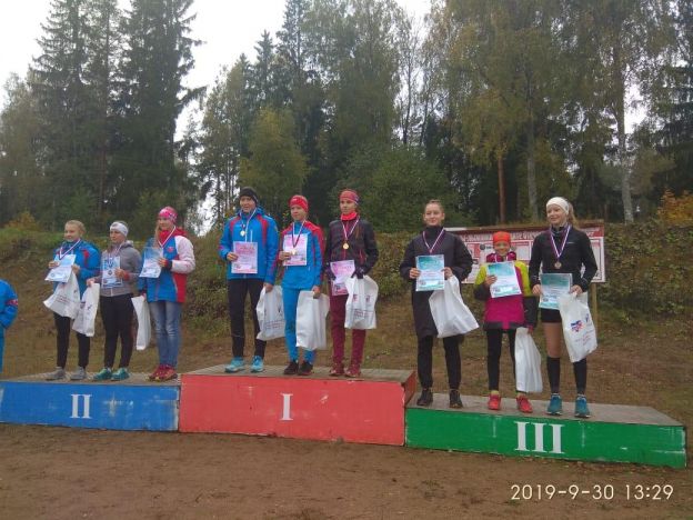 Подольские спортсменки завоевали золото и серебро на чемпионате МО по кроссу.