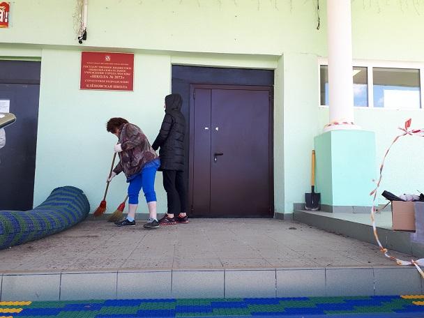 Подросток в пятый раз за месяц «заминировал» школу в Кленове