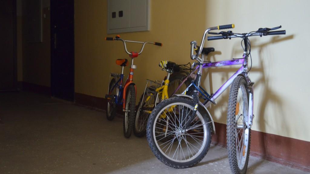 20-летний парень украл из подъезда детский велосипед и сдал в скупку