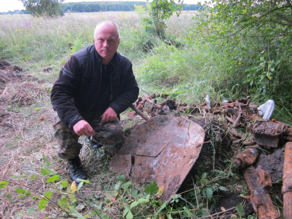 Спасатель из Подольска обнаружил фрагменты самолета Як-7Б