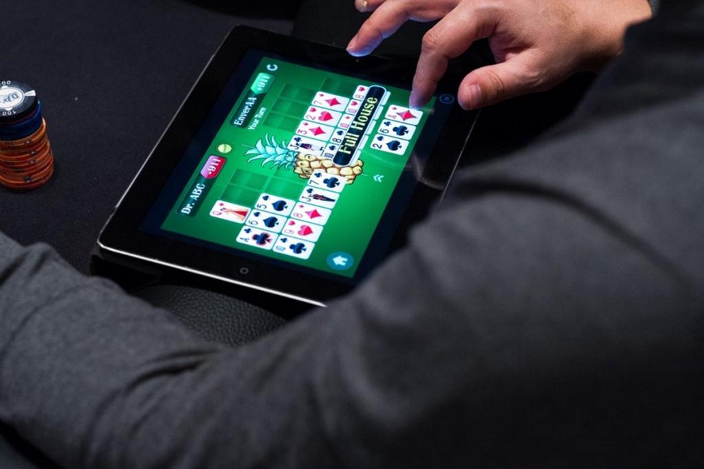 Онлайн покер на реальные деньги