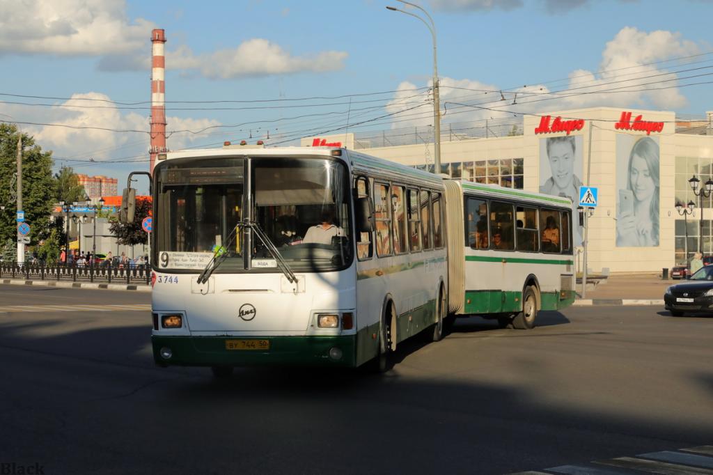 В нерабочие дни общественный транспорт будет работать по расписанию воскресенья