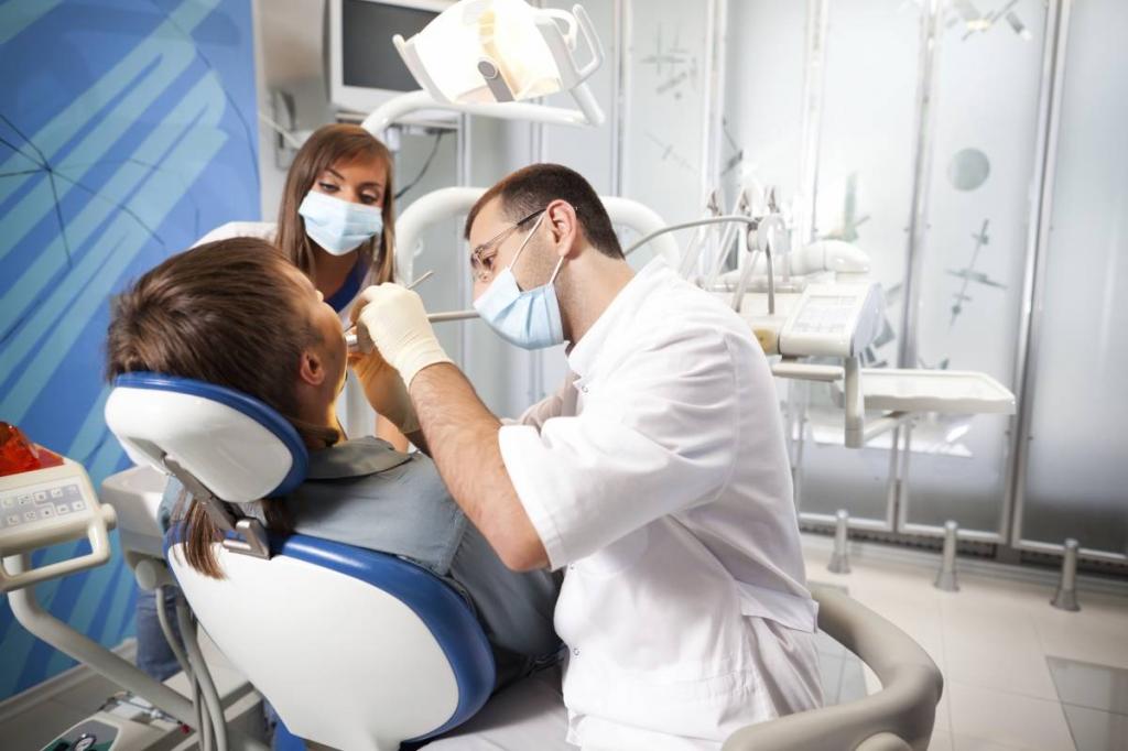В стоматологических центрах Подольска вы можете пройти качественную имплантацию зубов