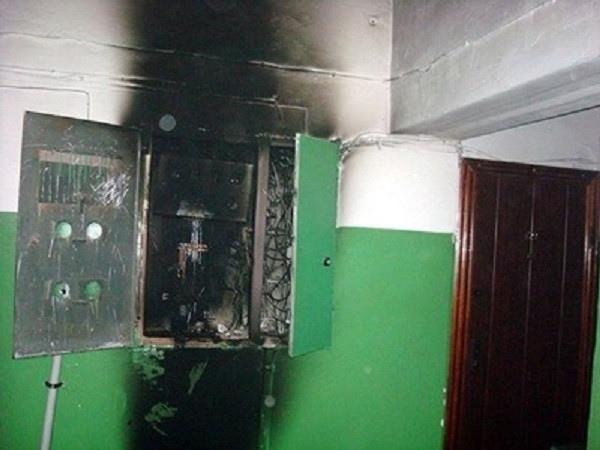 Возгорание в электрощитке на улице Гайдара