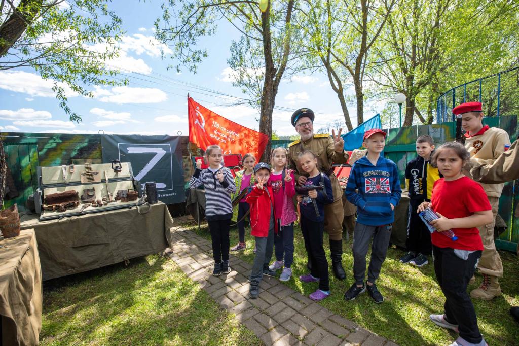 Праздник для детей из Донбасса устроили в ДЮОЦ «Мечта»