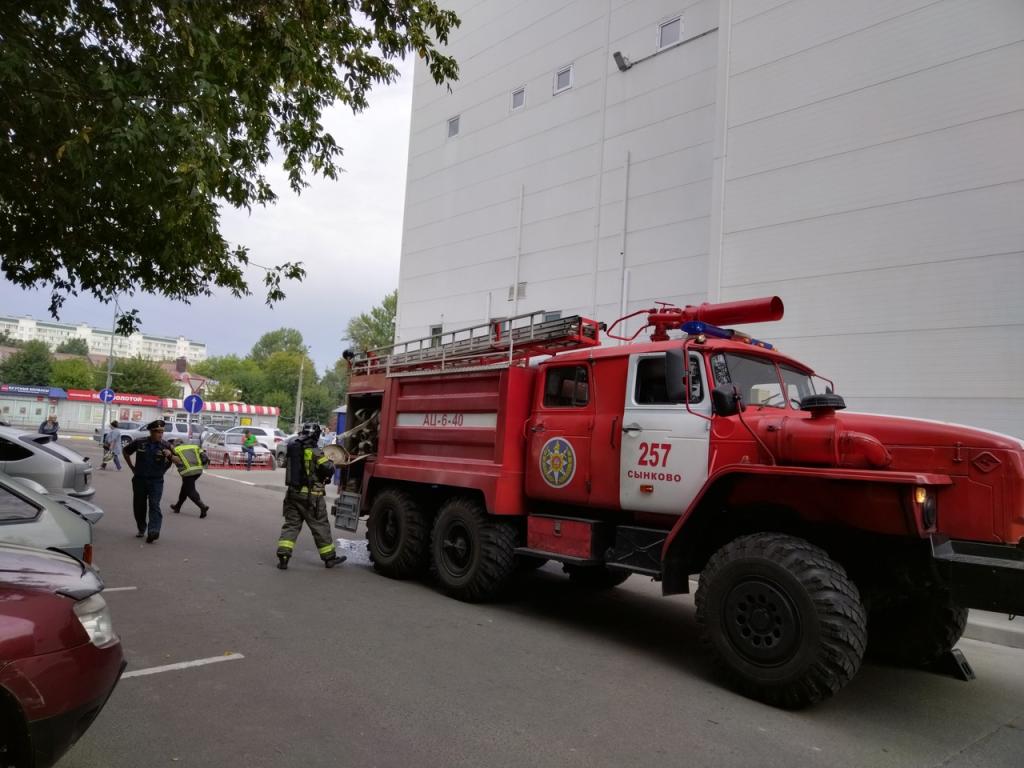Огнеборцы провели пожарно-тактические учения в ТРЦ «Капитолий»