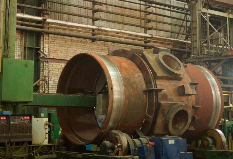 На «ЗиО-Подольск» завершили наплавку на обечайке первого реактора «РИТМ-400»