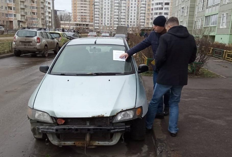 Брошенные автомобили в Подольске