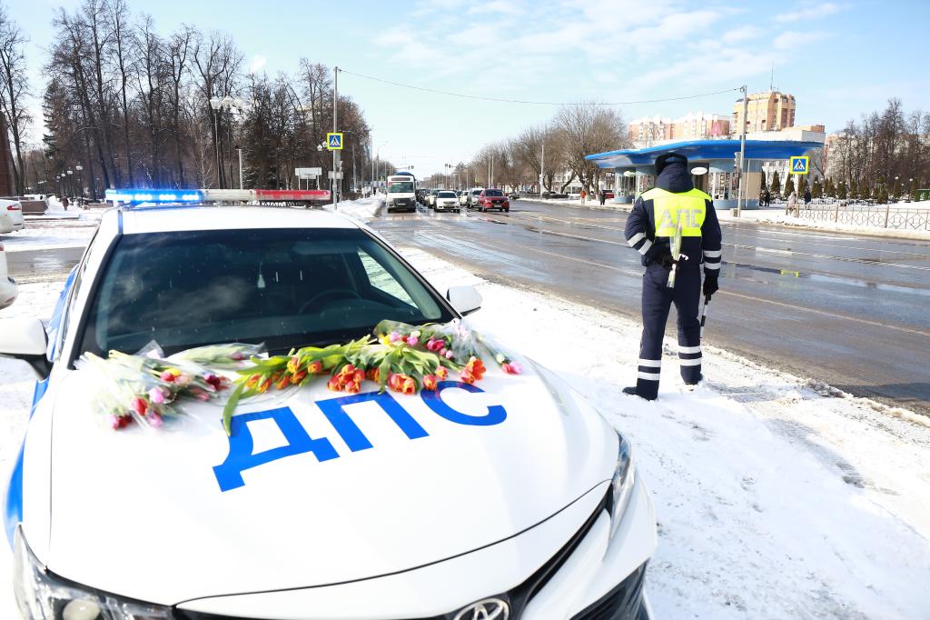 Акция «Букет для автоледи»