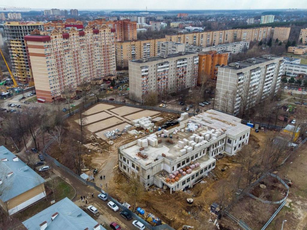 Ход строительства детского сада в Климовске проверил глава городского округа Подольск Дмитрий Жариков