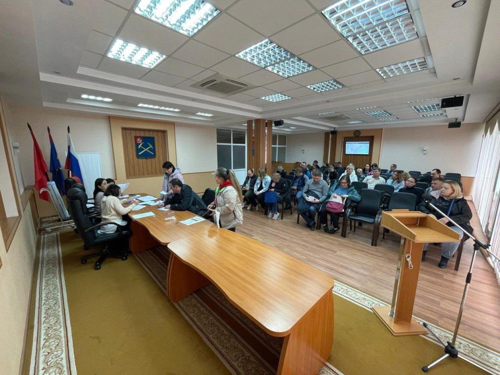 В администрации Г.о. Подольск обсудили вопрос обеспечения многодетных семей земельными участками