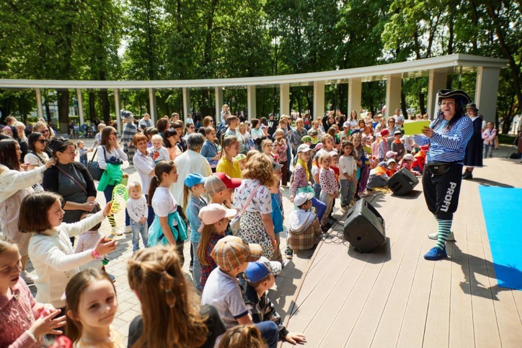 После реконструкции открылся парк им. В. Талалихина