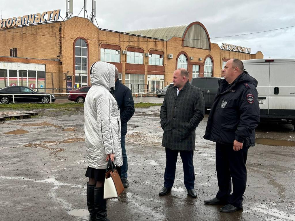 Содержание торговых объектов у трассы М-2 «Крым» обсудили в Подольске на выездном совещании