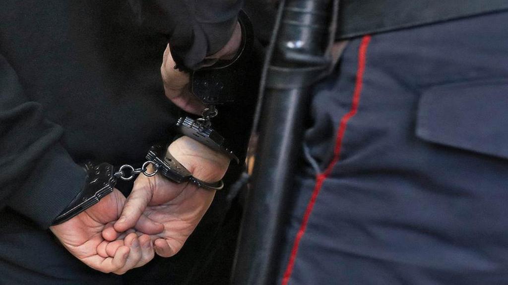 В Подольске полицейские задержали подозреваемого в краже мобильного телефона