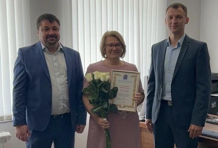 Работников АО 
