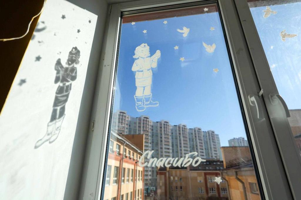 Все школы Подольска присоединились ко Всероссийской патриотической акции «Окна Победы»