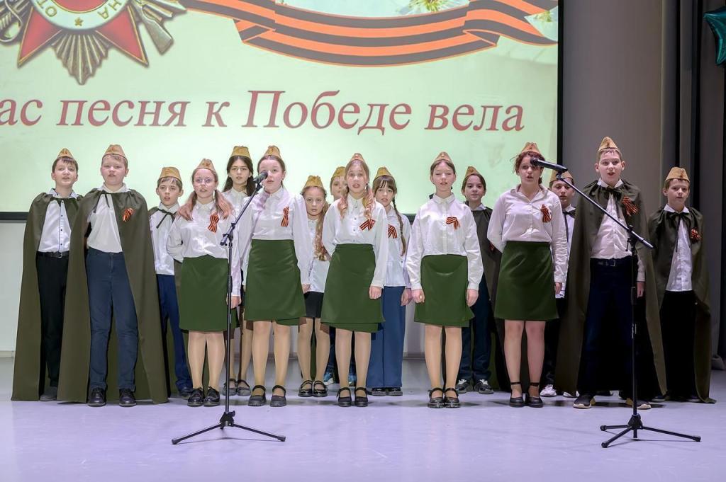 Лучшие творческие номера о Великой Отечественной войне представили учащиеся подольских школ