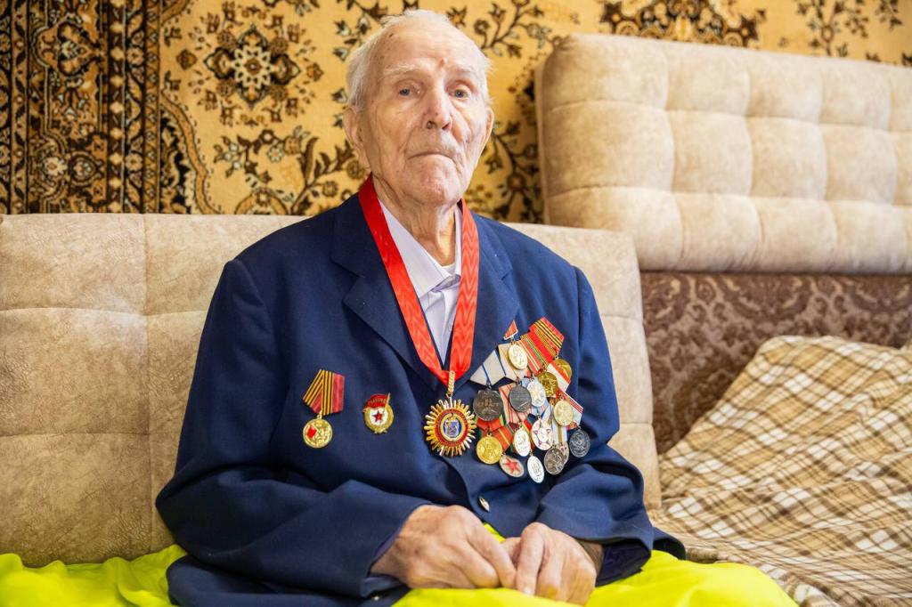Участника Великой Отечественной войны Александра Петровича Козлова поздравили в Подольске