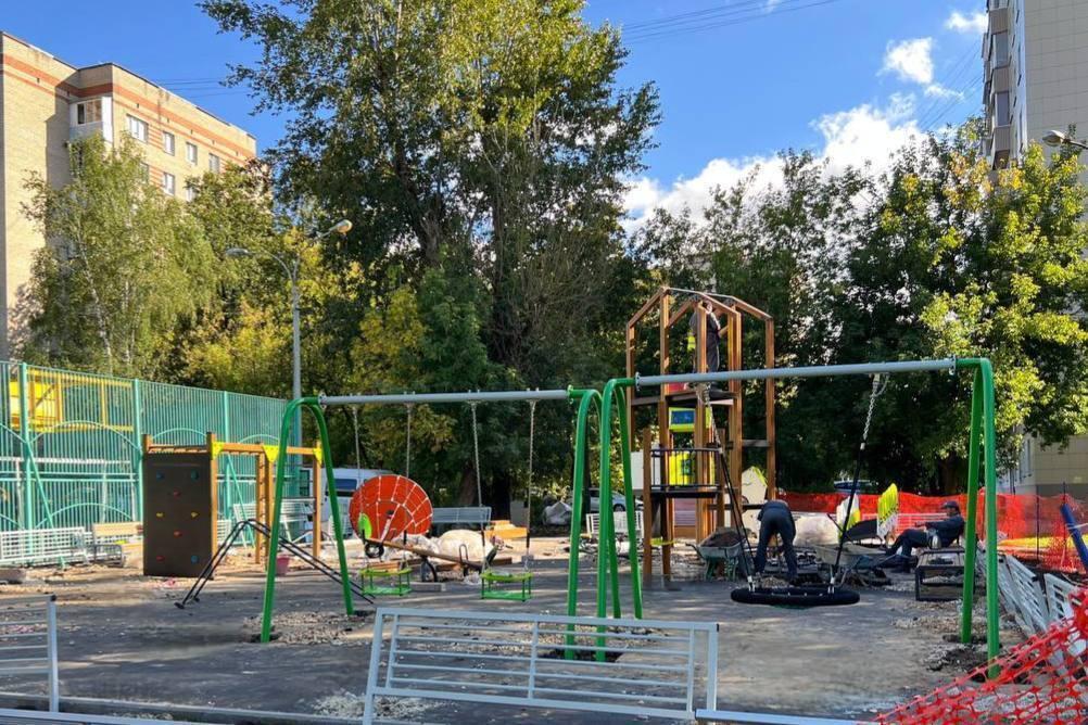 В Подольске завершается модернизация детских площадок по губернаторской программе