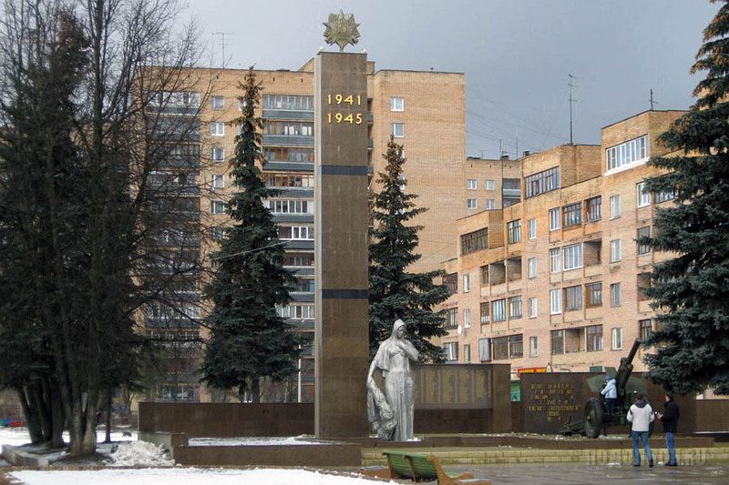 Площадь климовска