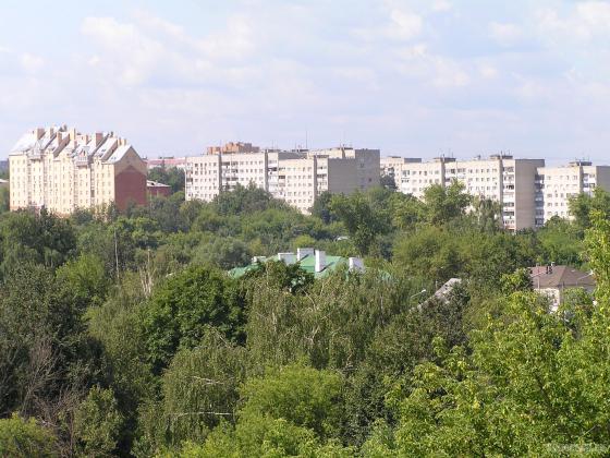 Вид на Б. Зеленовскую из парка 