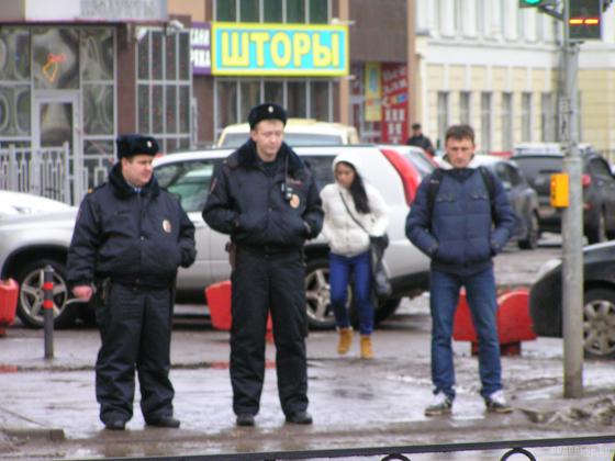 Сотрудники полиции 