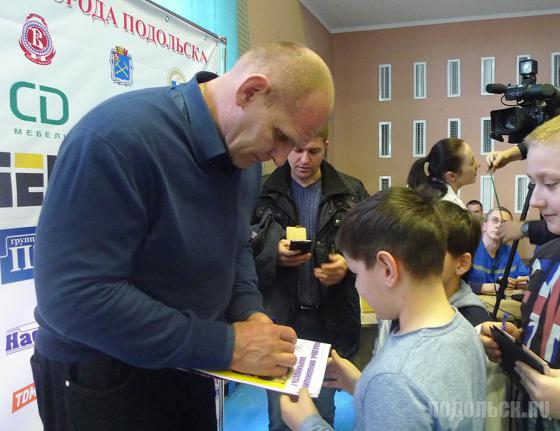 Александр Карелин