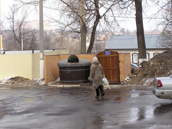 Контейнерная площадка закрытого типа 