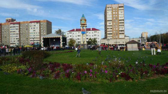 В сквере Поколений