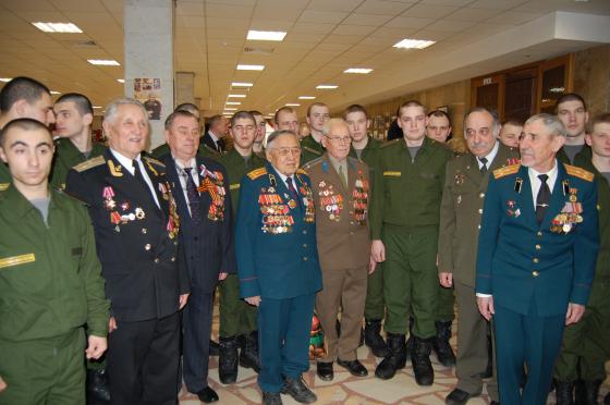 Ветераны  войны  и  воины  Российской армии 