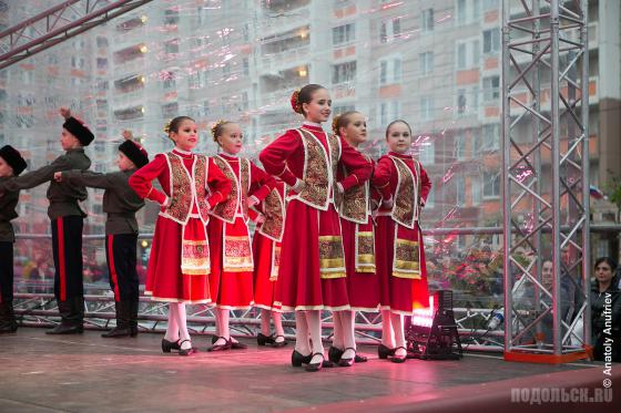 Народные танцы 