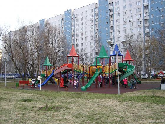 Детская площадка в Москве 