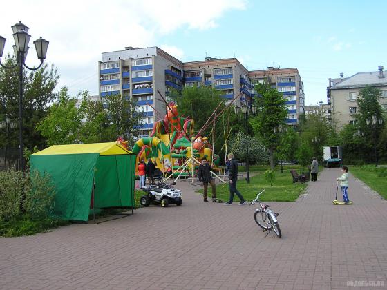 Аттракционы в Детском парке 