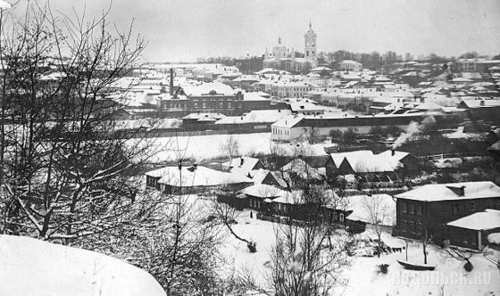 Вид на город из городского парка. 1901-1905 гг.  