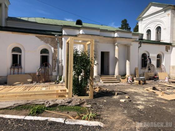 Монтаж декораций в Ивановском. 8.2018