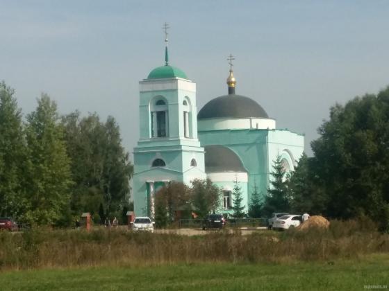 Троицкий храм в д. Коледино. Сентябрь 2018