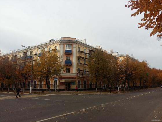 Дом на углу проспекта и Заводской. Октябрь 2018 