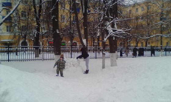 Снежная крепость в Детском парке. Январь 2019