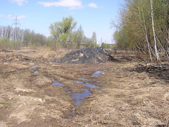 Снегосвалка у Сергеевского путепровода. 28.04.2019