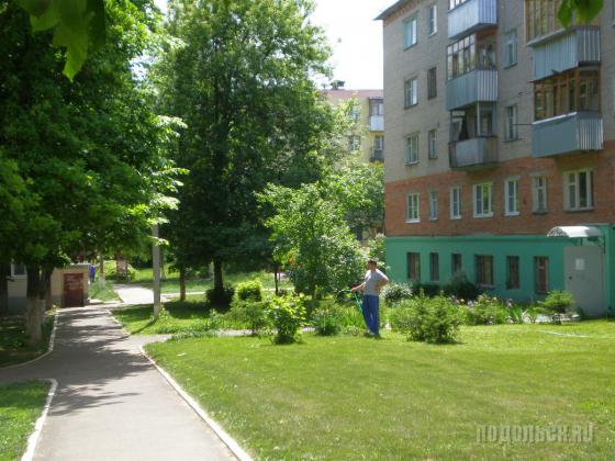 Во дворах 