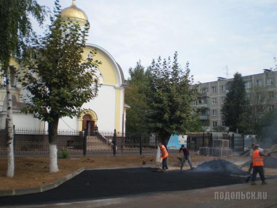 Подольск. У нового храма на Почтовой 