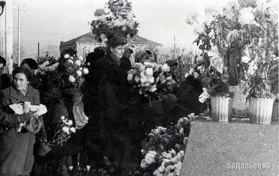 Открытие памятника Ленину, 29.10.1958 г. 