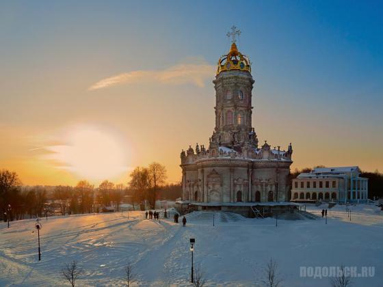 Знаменская церковь в Дубровицах 