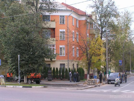 Установка памятника А.В. Никулину 